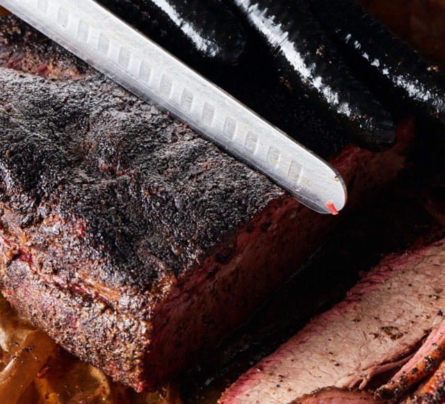 Carne defumada no Pit Smoker: conheça o modo de preparo