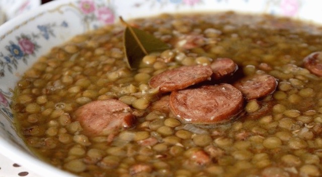 Receita de ano novo: Lentilha com linguiça campeira